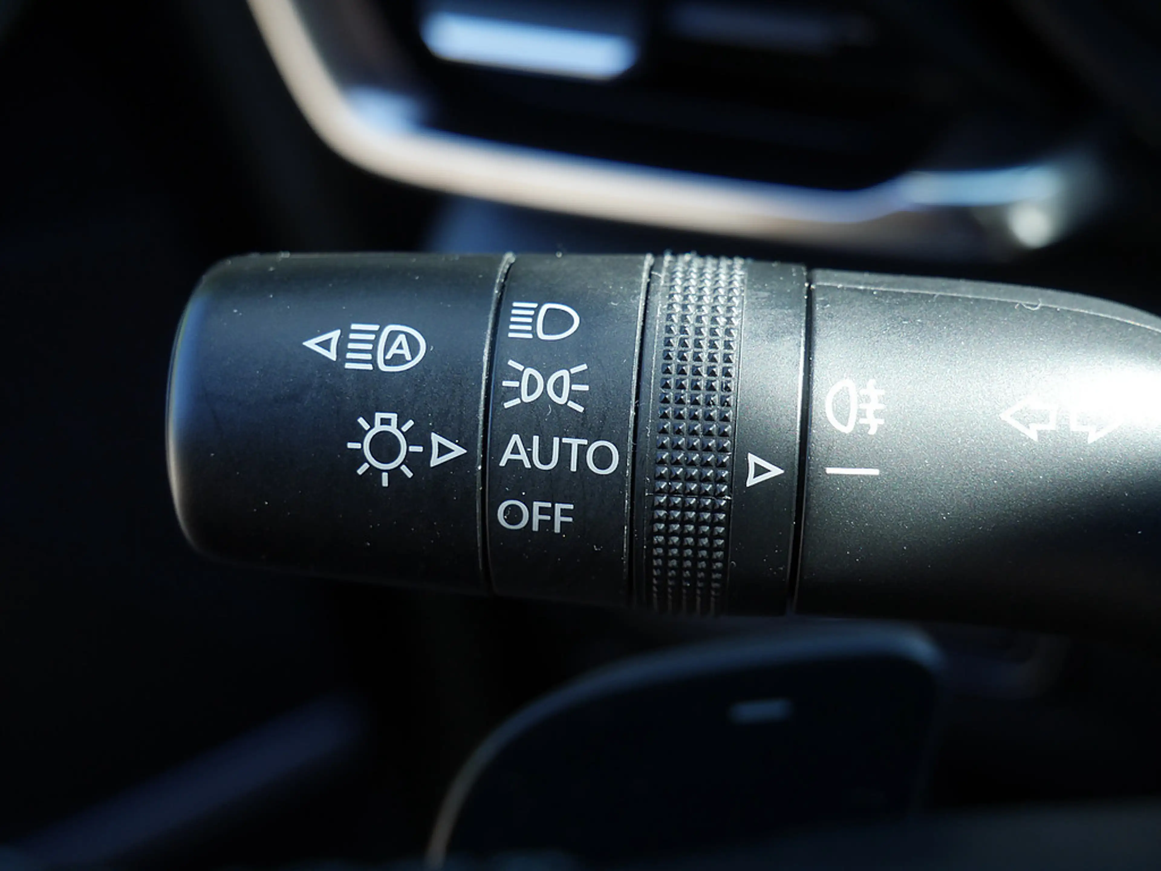 Mazda MX-30 e-SKYACTIV EV Makoto ACC HUD MATRIX-LED — photo 18