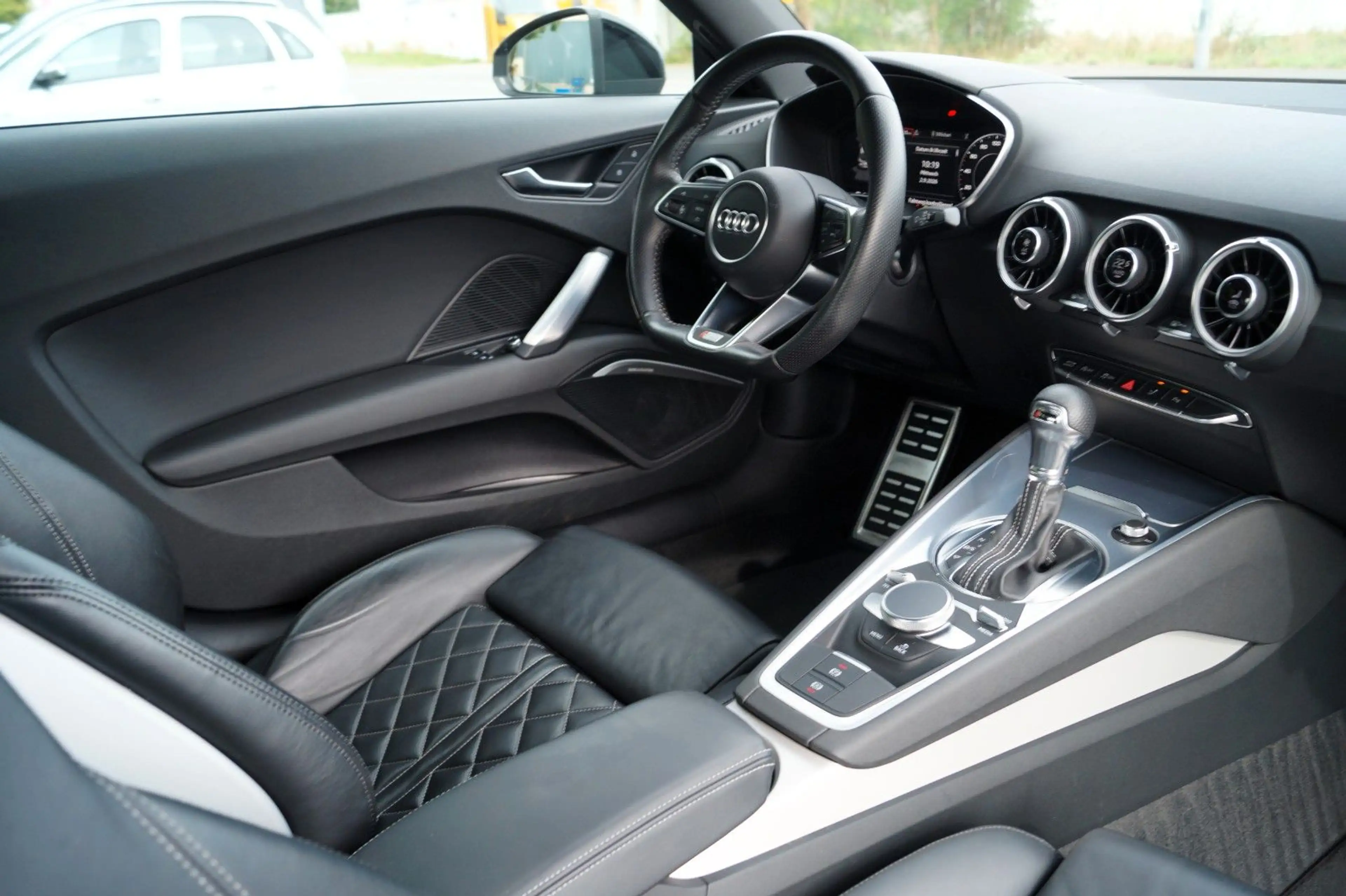 Audi TT Coupe 2.0 TFSI S line Selection/ Vollleder — photo 11