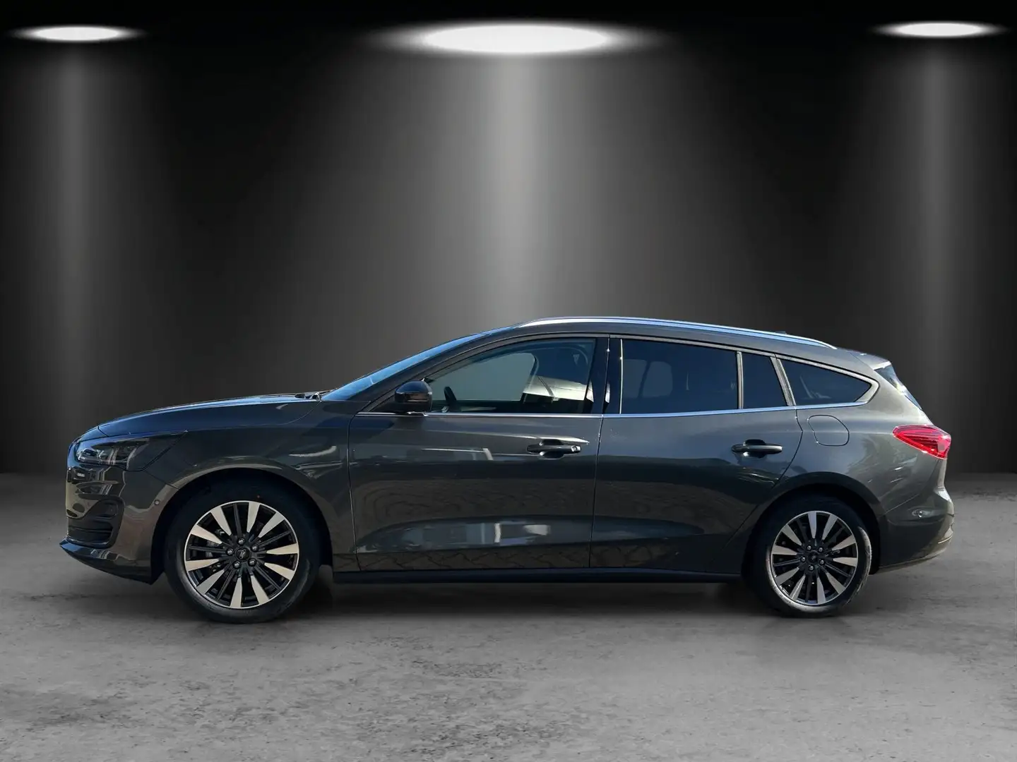 Ford Focus Titanium X Winter P. B&O e.Call LM 17Z LED Grau - 2