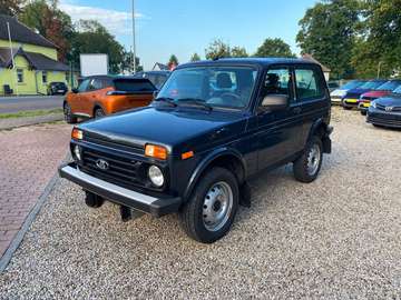 Legend 4x4 1.7 1.Hand MwSt. AHK E-Fenster