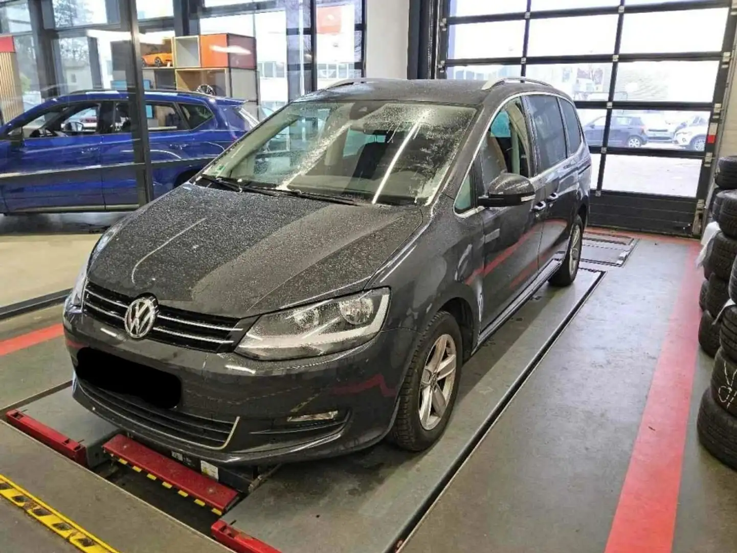 Volkswagen Sharan 1.4 TSI United *7-SITZER*KAMERA*NAVI*SITZH* Grau - 2