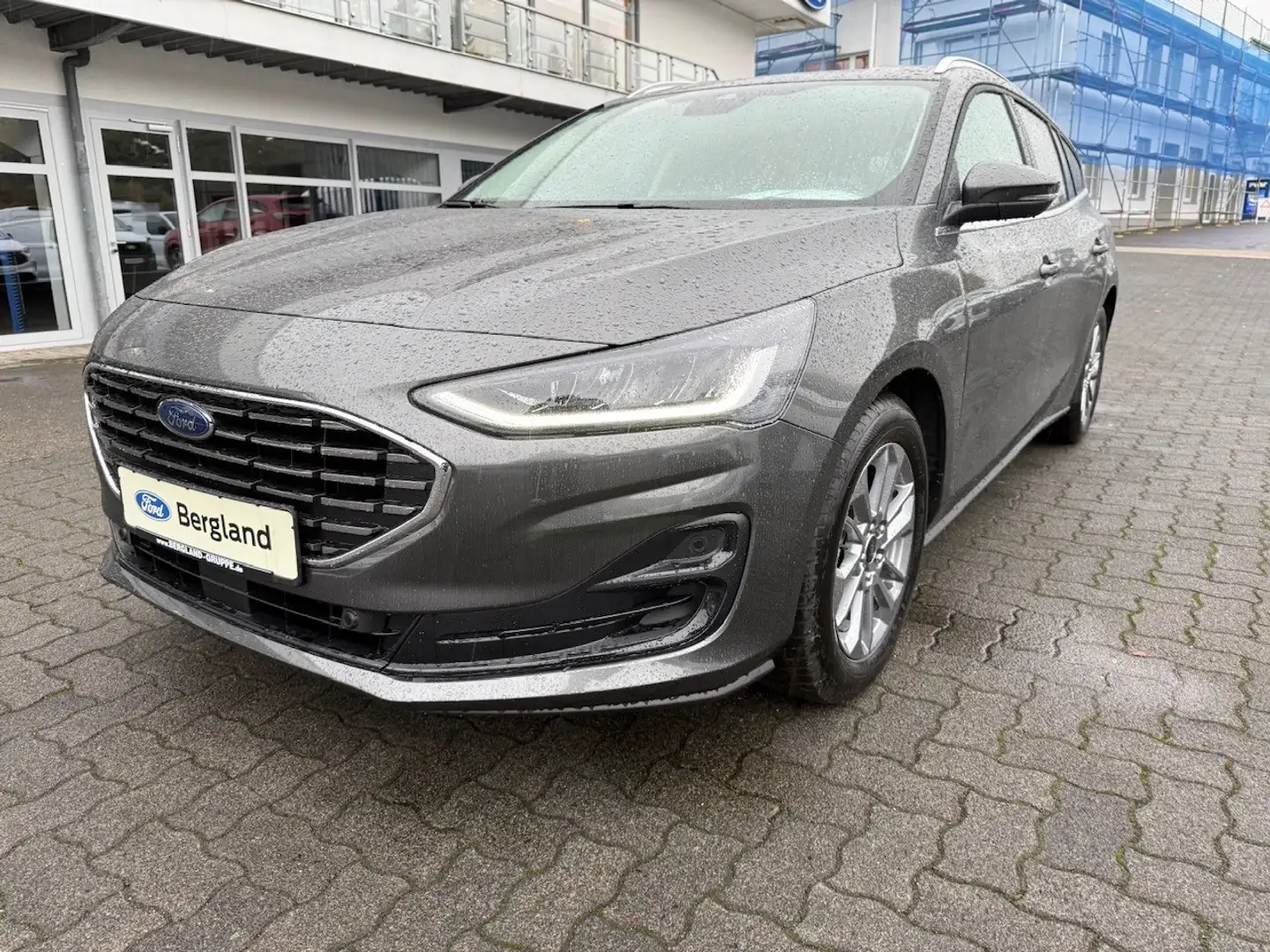 Ford Focus TITANIUM Turnier 1.0l 155PS MHEV Automatik Gris - 2