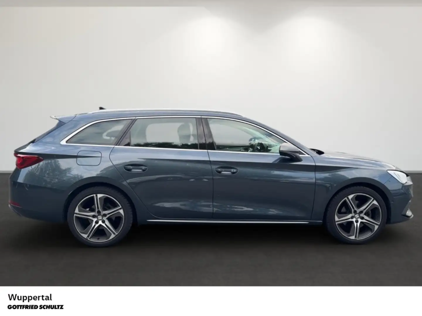 SEAT Leon 2.0 TDI SPORTSTOURER FR NAVI PANO KAM ACC LED SHZ Grau - 2
