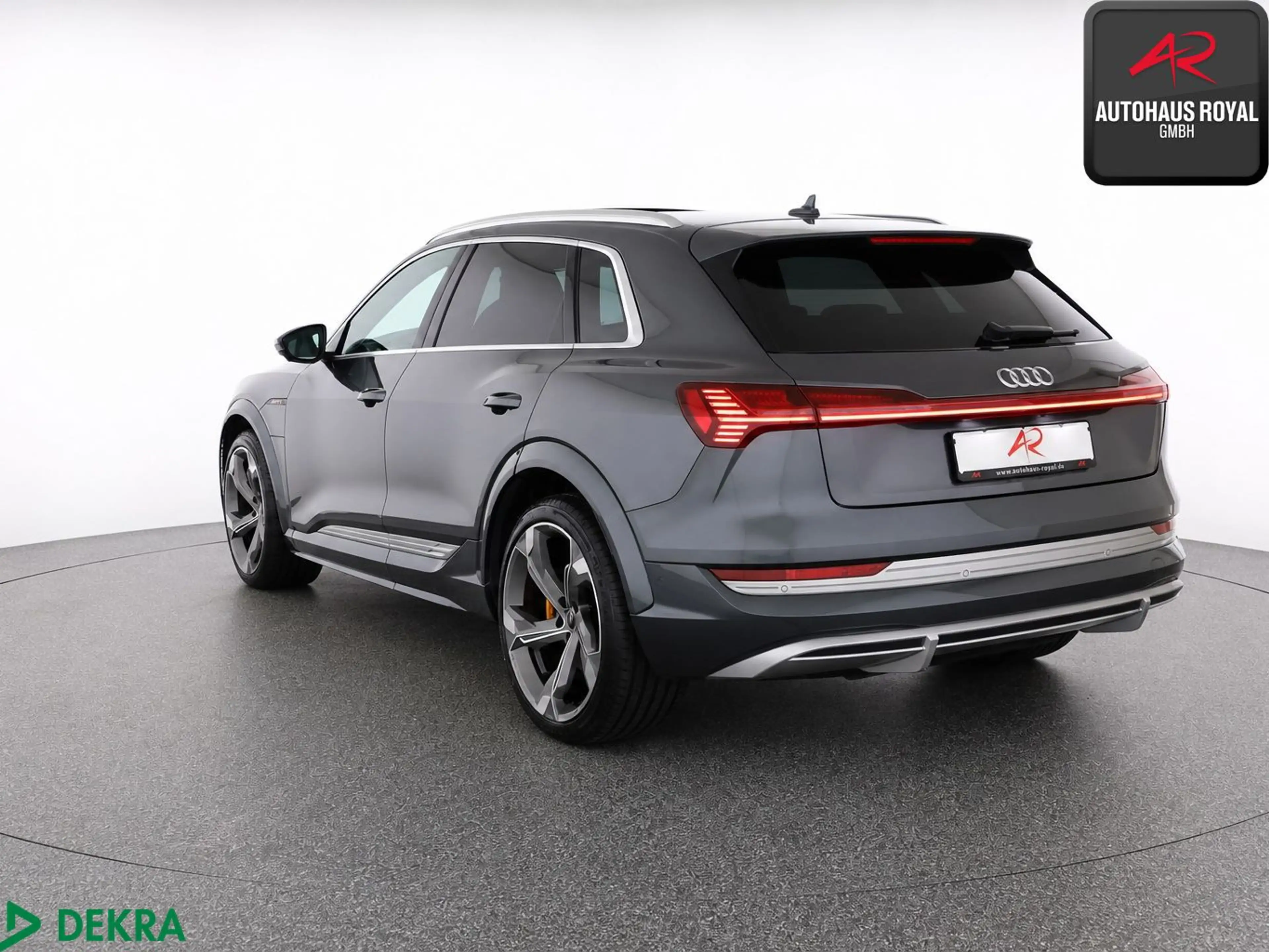 Audi e-tron S qu S-SITZE,NACHTSICHT,HUD,360°,B+O,22Z. — photo 3