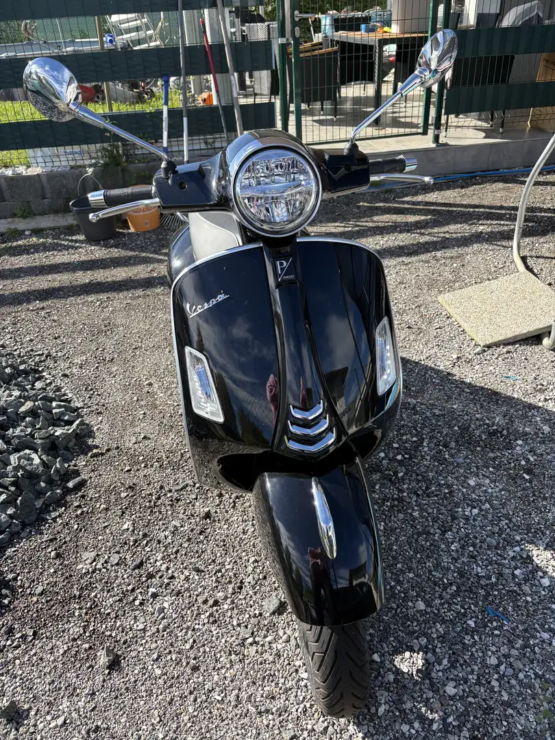 Piaggio GTS 300 Schwarz - 1