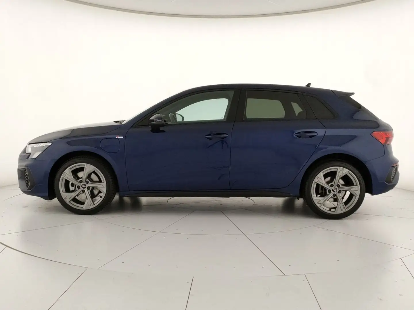 Audi A3 sportback 40 1.4 tfsi e S-LINE EDITION s tronic Azul - 2