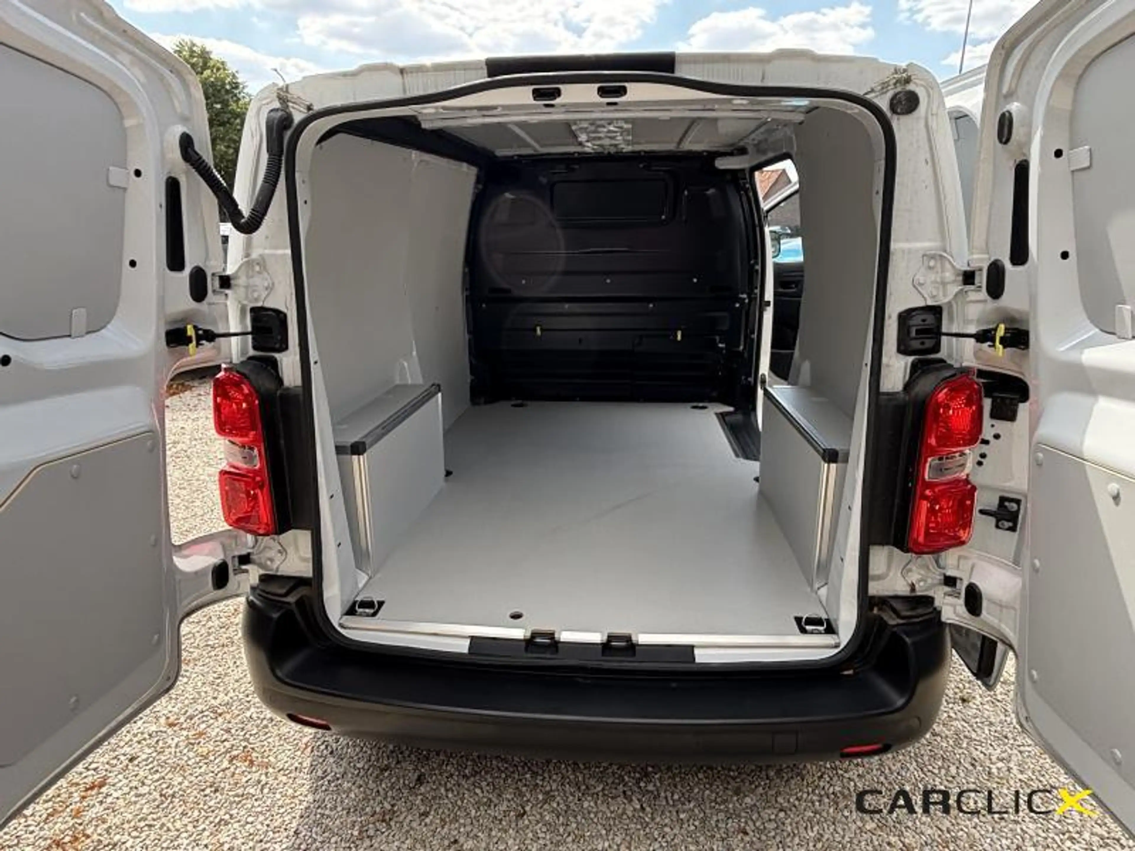 Citroen Jumpy L2 1.5 blueHDI BVM6 — photo 10