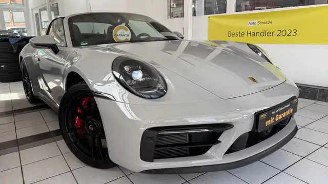 Porsche 992