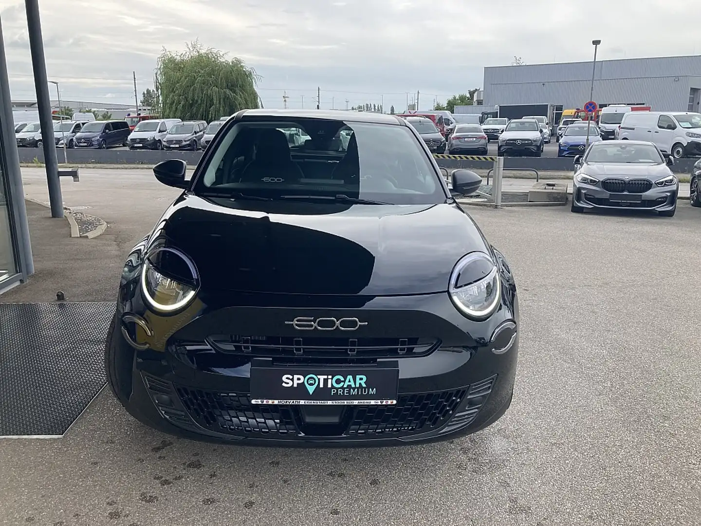Fiat 600 Hybrid 136 6-Gang eDCT Schwarz - 2