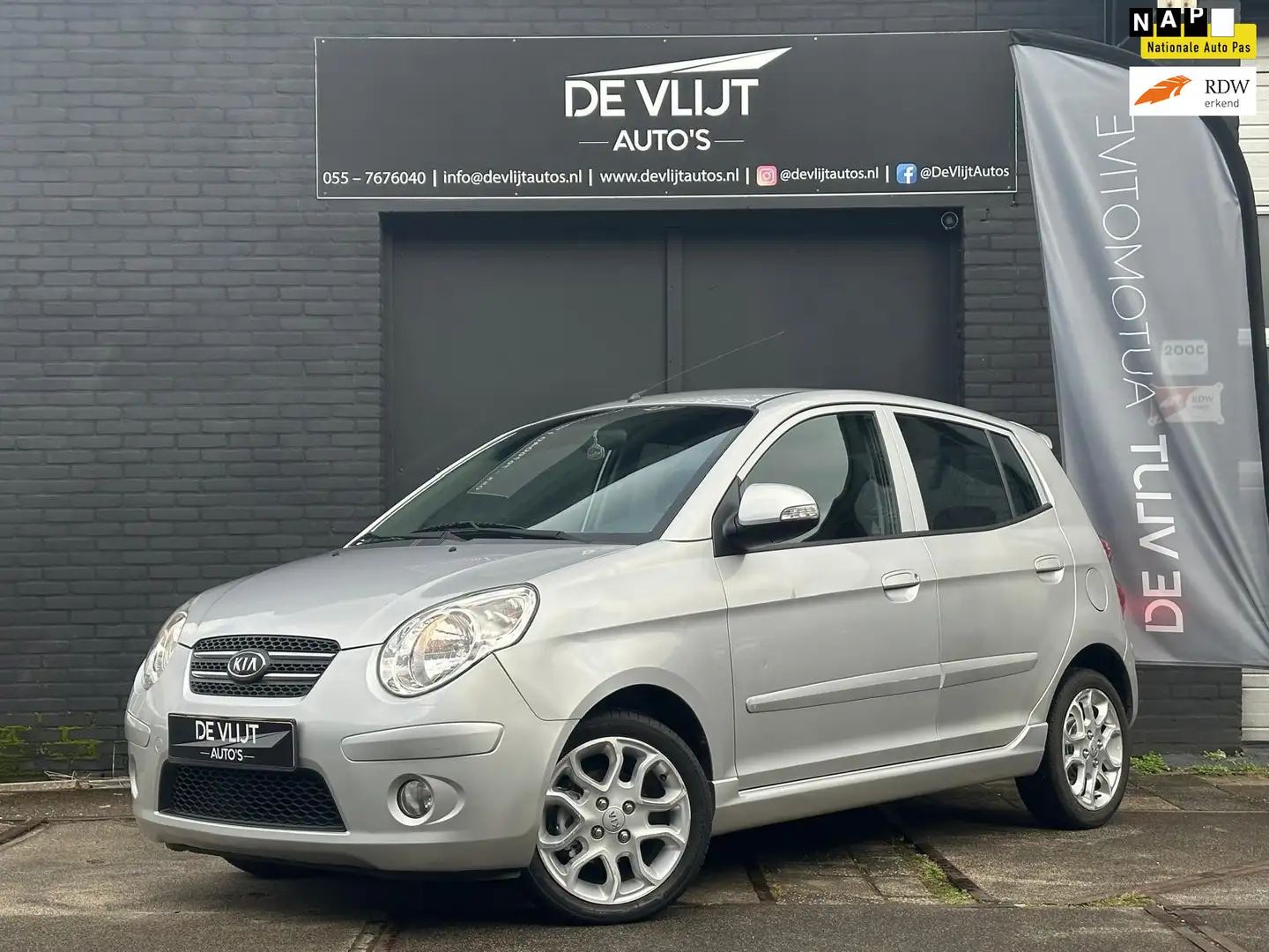 Kia Picanto 1.1 X-ecutive | Automaat | Climate Control | Multi Grijs - 1