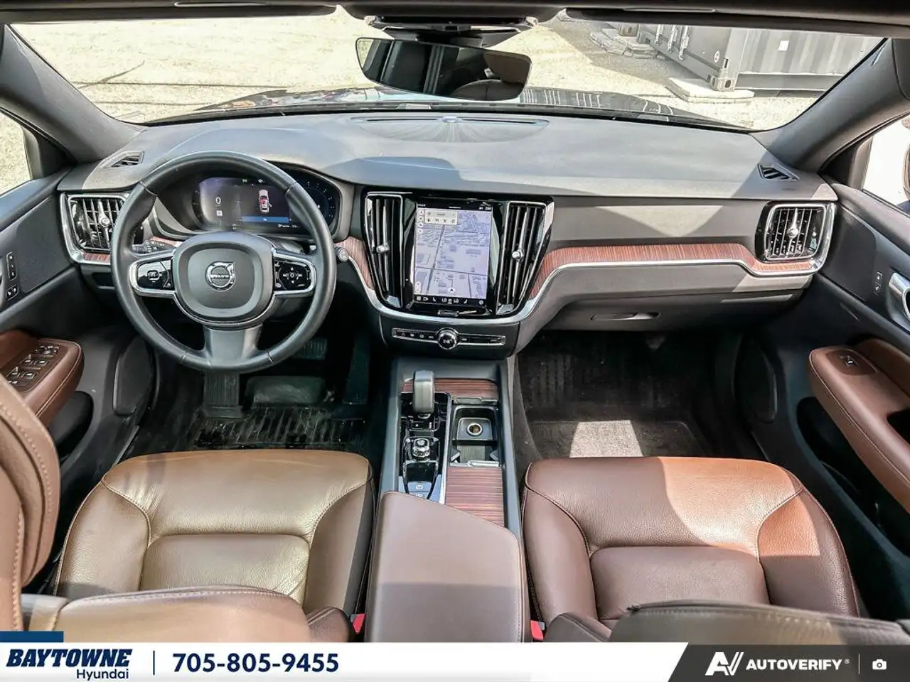 Volvo V60 Cross Country снимка Volvo V60 Cross Country