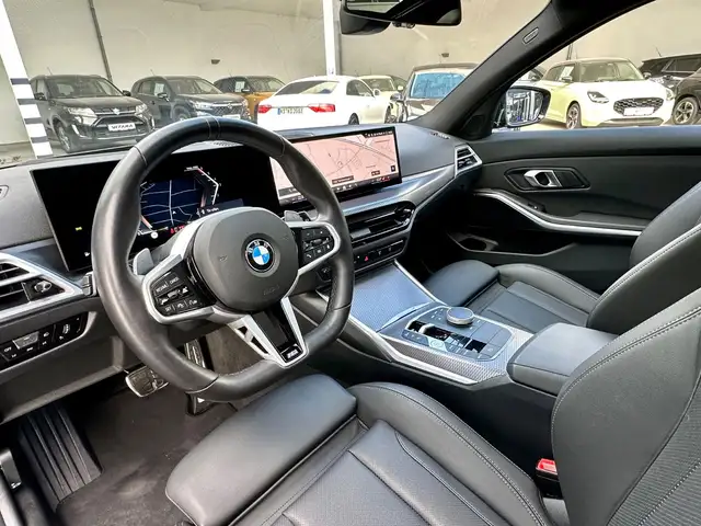 BMW 3 Series view 11