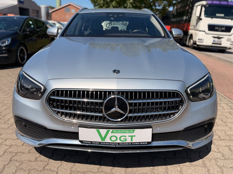 Mercedes-Benz E 300 E T-Modell AHK/KAMERA/SHZ/TEMP — photo 2