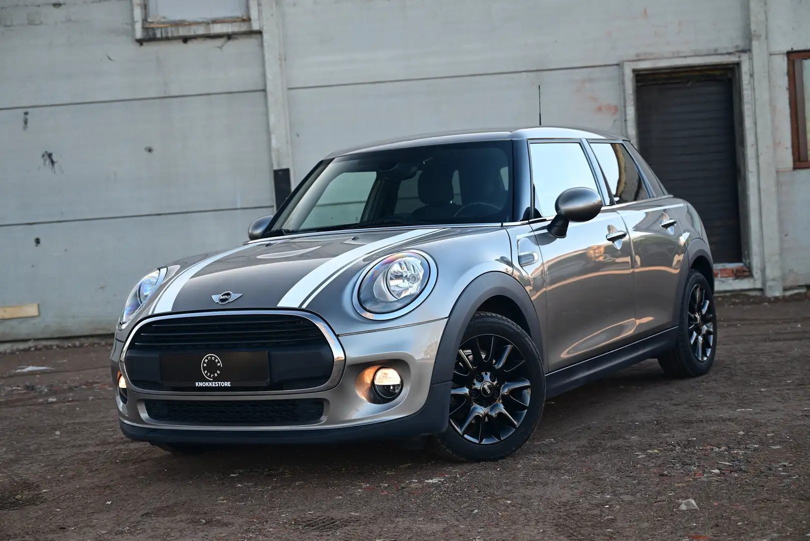 MINI One D 5 DOORS / ISLINGTON / NAVI / PDC / AIRCO / TOP Grau - 2