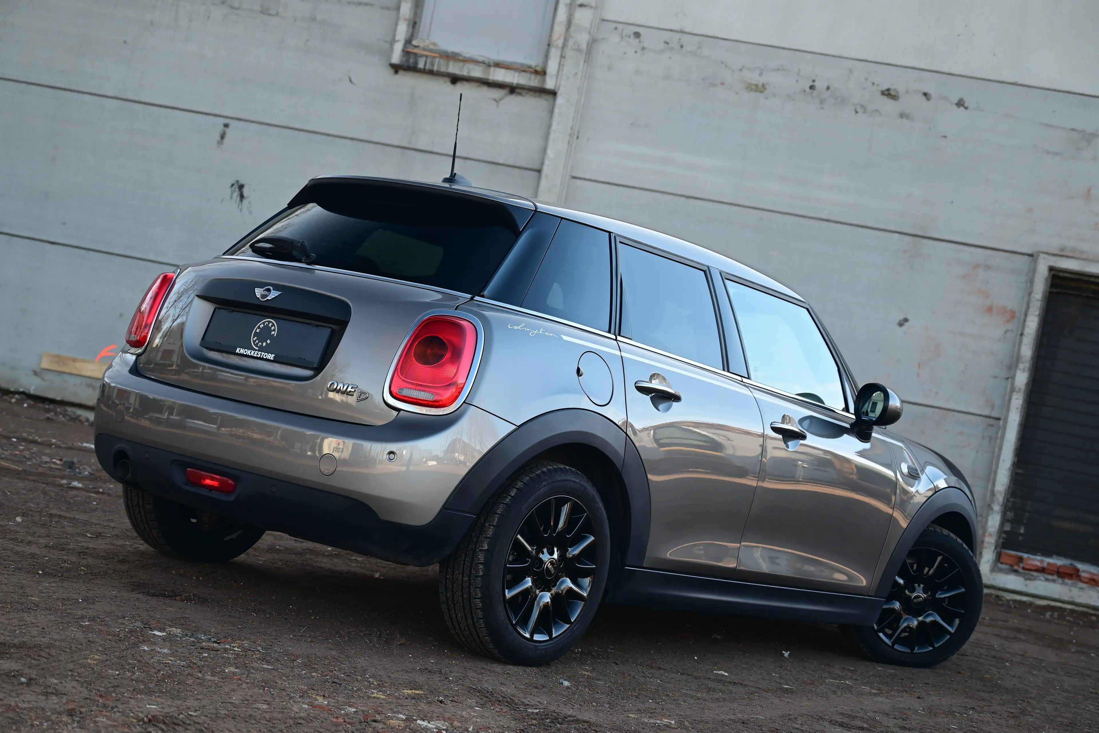 MINI One D 5 DOORS / ISLINGTON / NAVI / PDC / AIRCO / TOP — photo 3