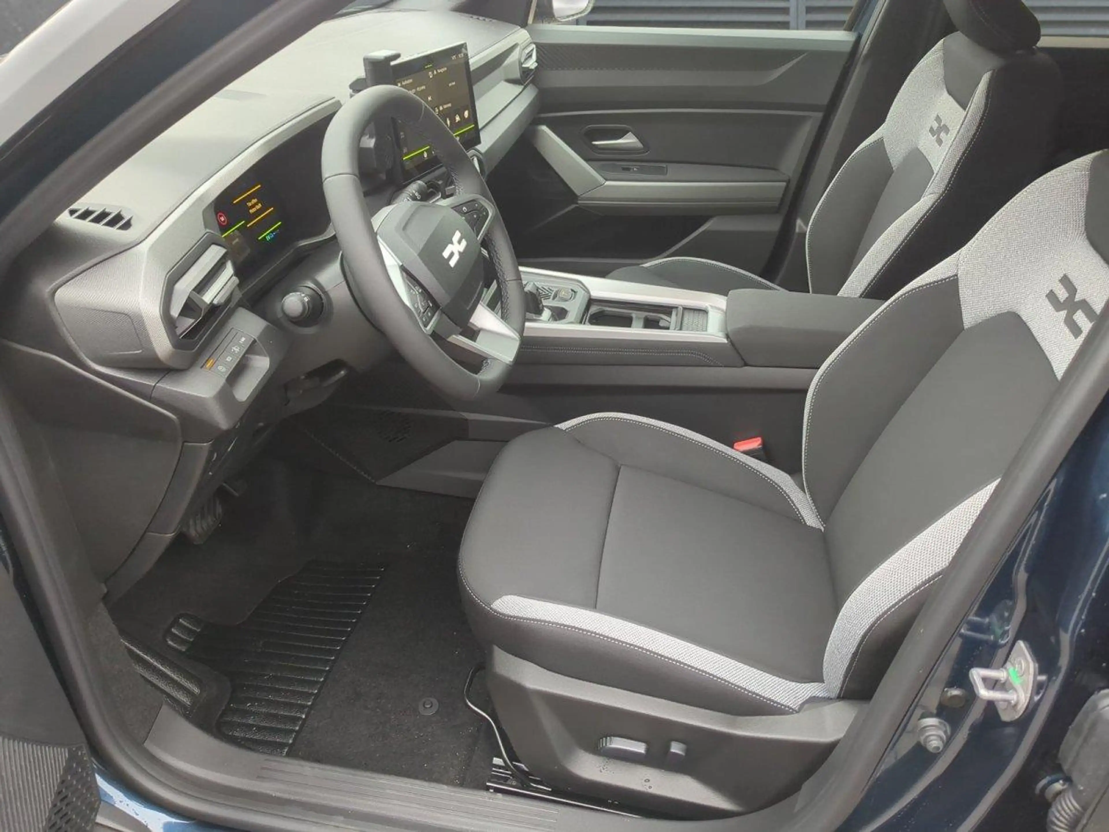 Dacia Bigster Journey SHZ 19-Zoll Pano Full-Hybrid 155 116 kW... — photo 4