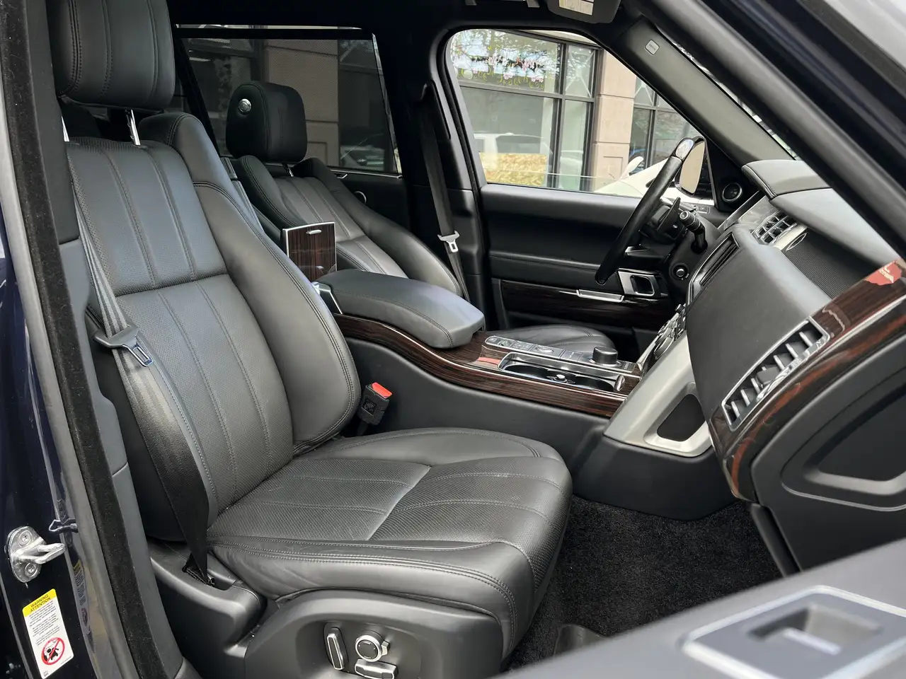 Land Rover Range Rover снимка Land Rover Range Rover