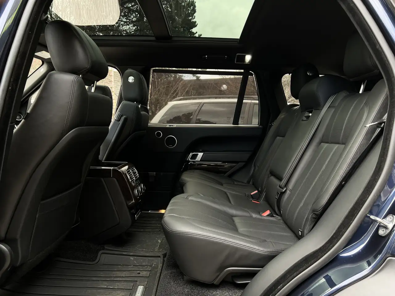 Land Rover Range Rover снимка Land Rover Range Rover