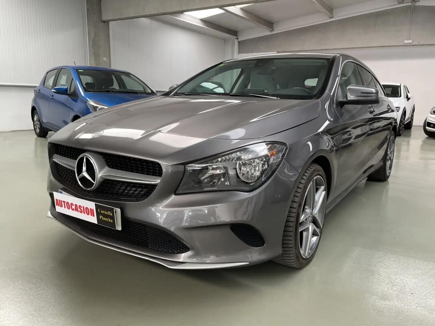 Mercedes-Benz CLA 200 Shooting Brake 200d 7G-DCT Grau - 1