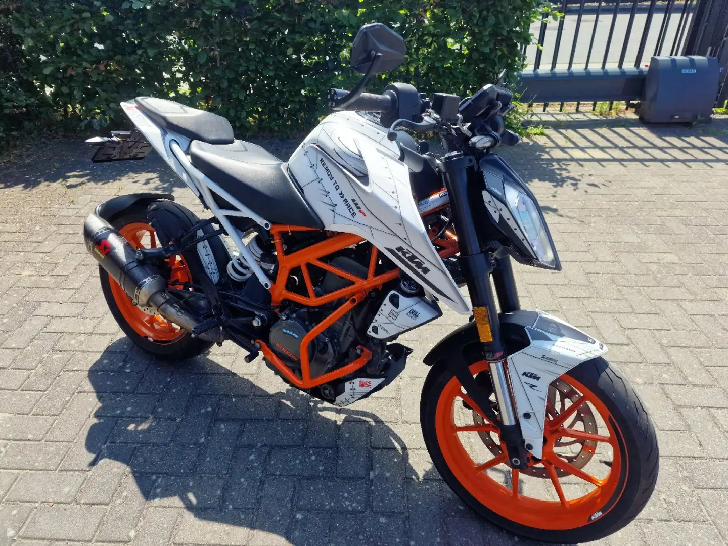 KTM 390 Duke White - 2
