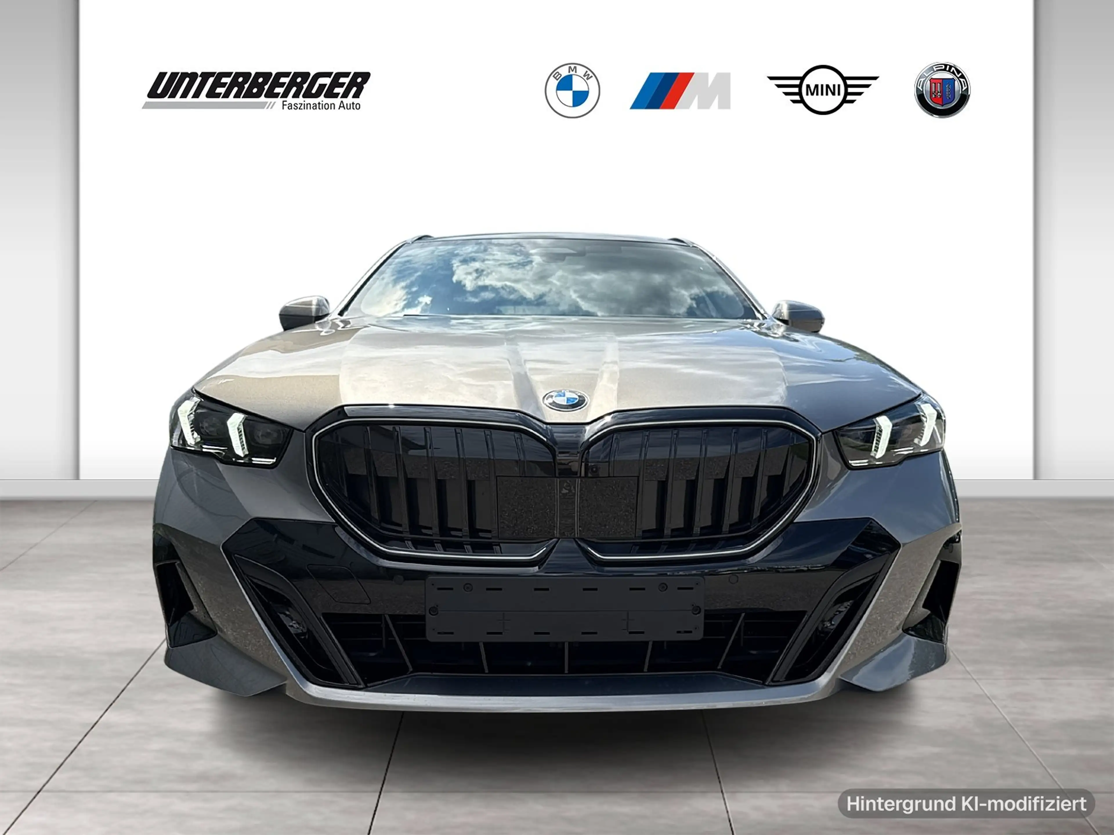 BMW 540 d xDrive Touring M Sport PRO HUD 20" Iconic Glow A — photo 2