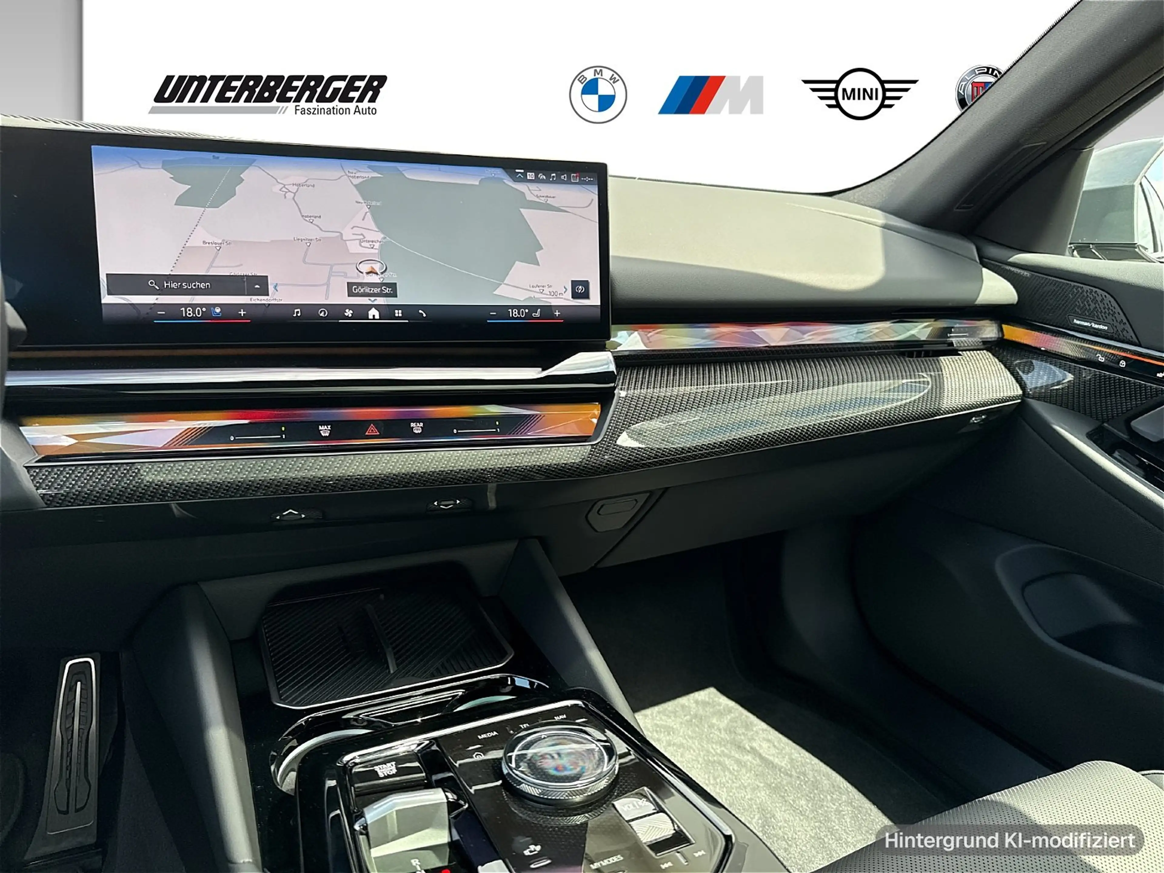 BMW 540 d xDrive Touring M Sport PRO HUD 20" Iconic Glow A — photo 8