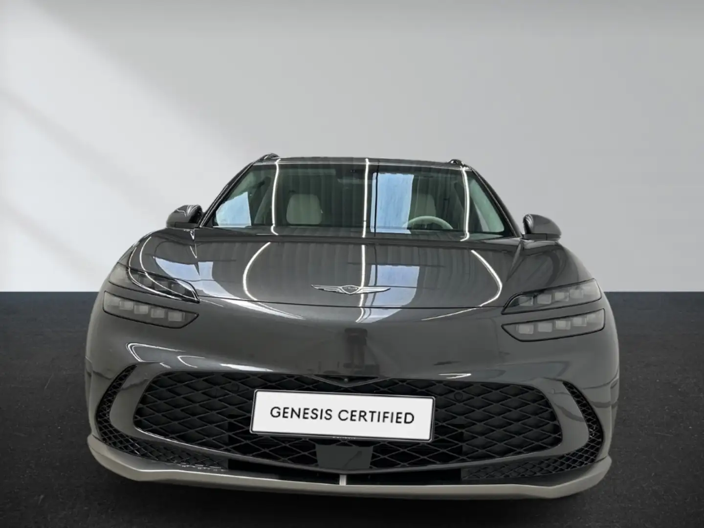 Genesis GV60 Sport Plus Elektro 4WD AD Panorama Leder Memory Si Grau - 2