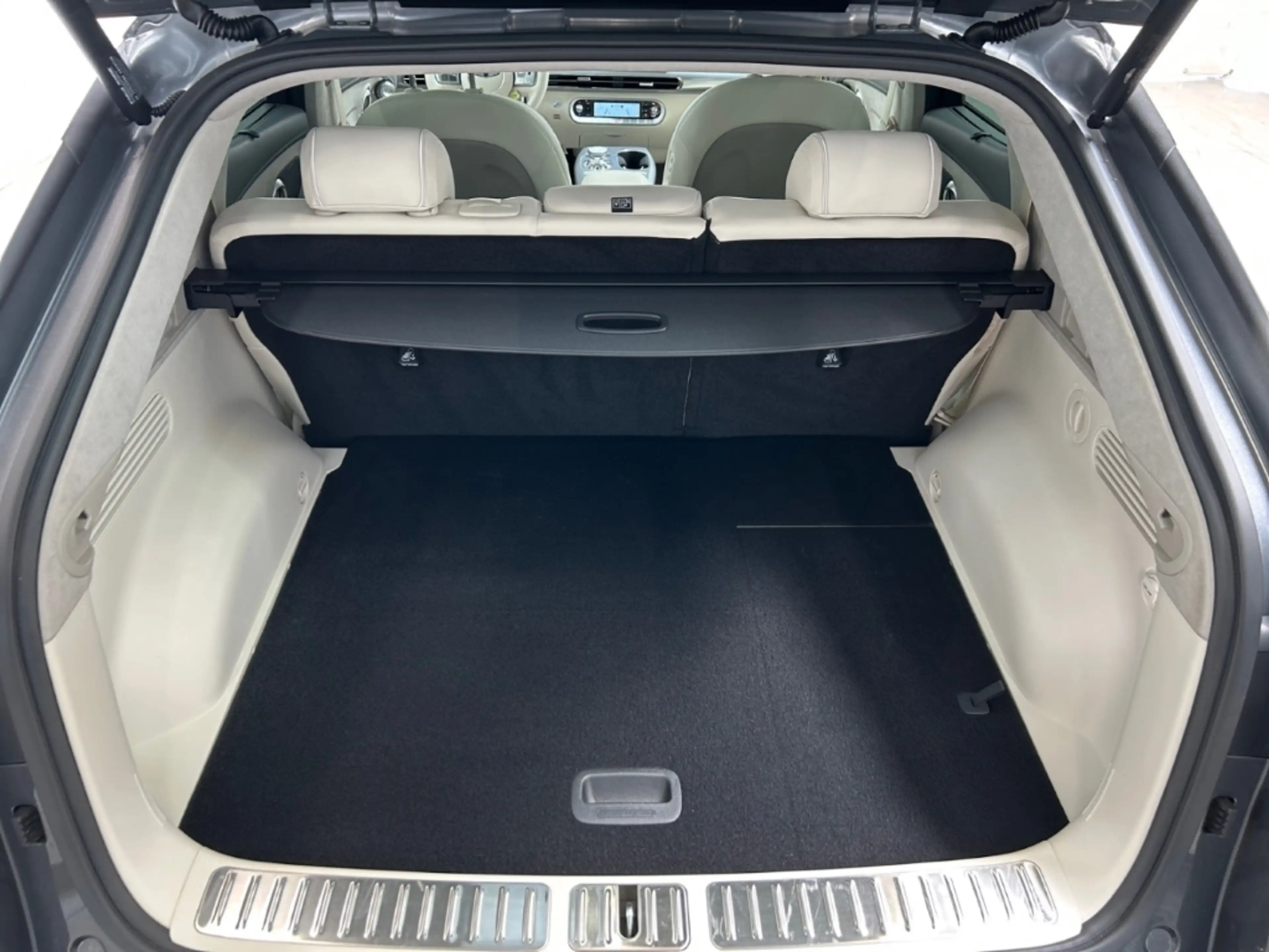 Genesis GV60 Sport Plus Elektro 4WD AD Panorama Leder Memory Si — photo 14