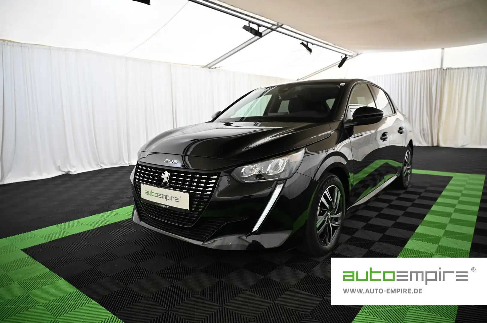 Peugeot 208 1.2 PT 100 Allure LED/NAVI/T-LEDER/CITY-P/16 Zwart - 1