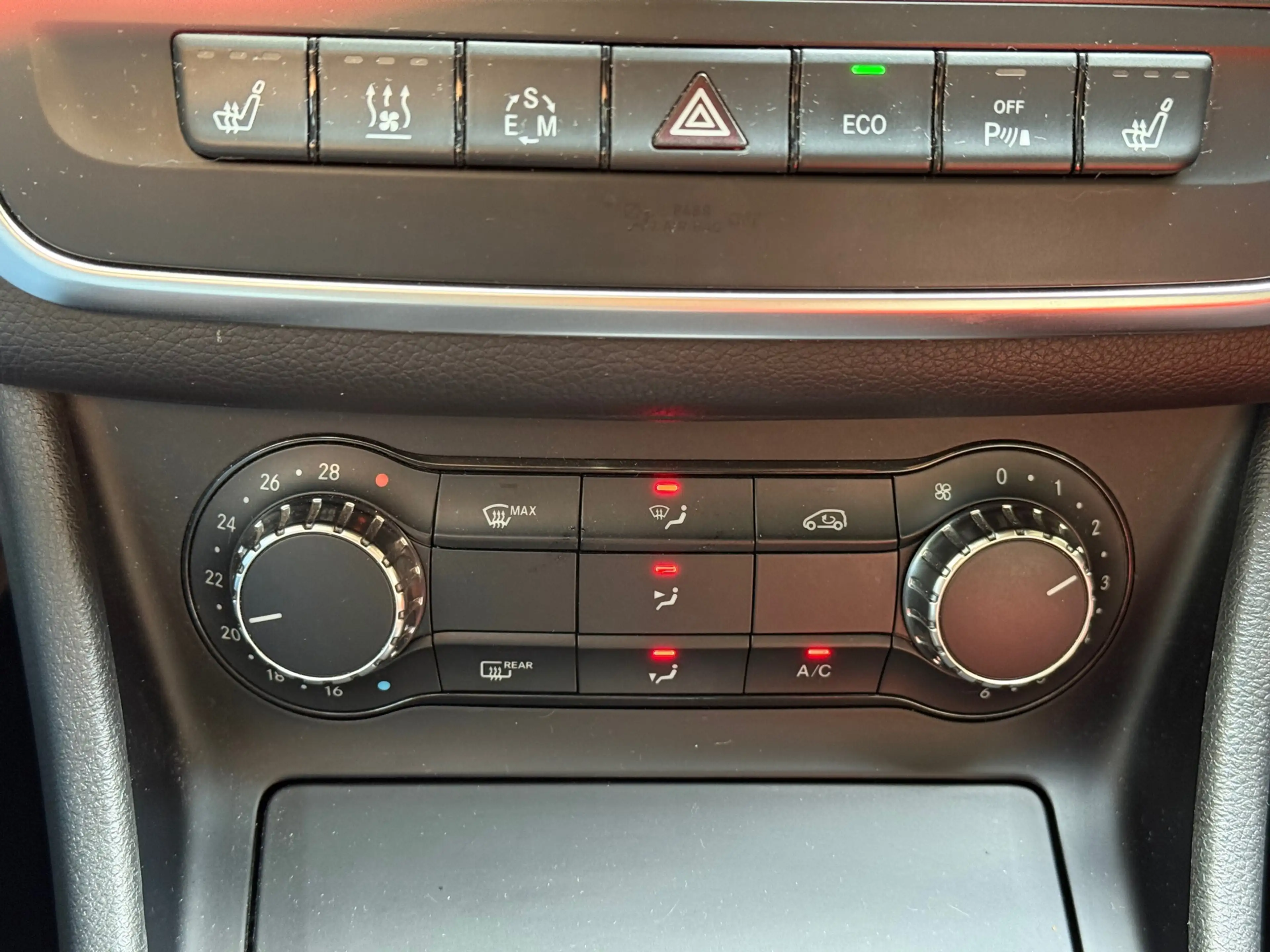 Mercedes-Benz CLA 250 Sport Ambition AMG l Pano l Memory l Standkachel l — photo 20