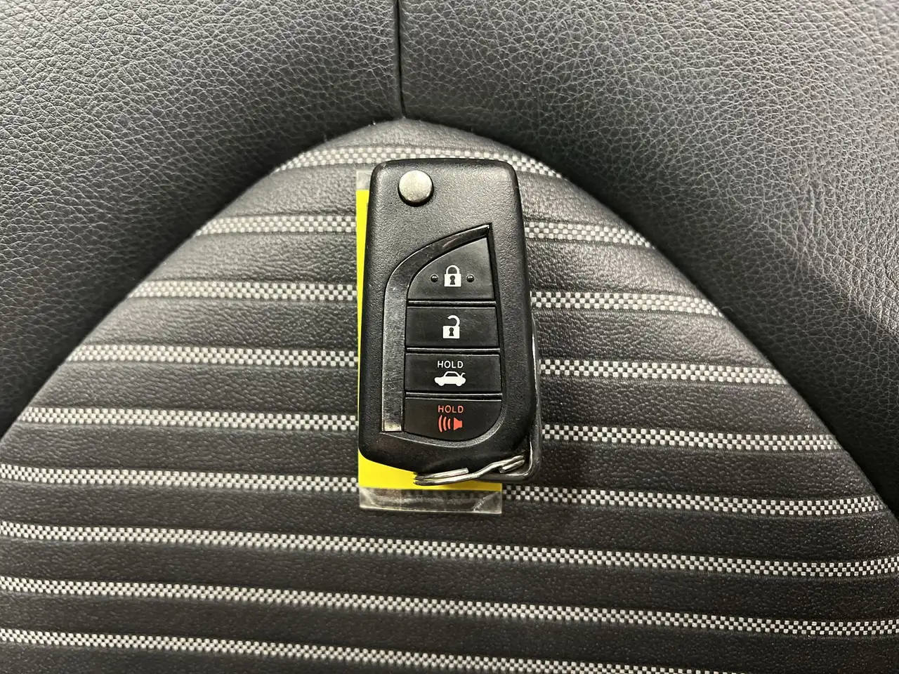 Toyota Camry снимка Toyota Camry