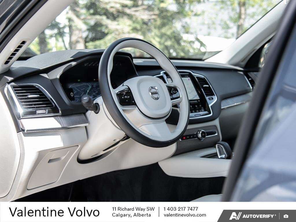 2023 Volvo XC90 thumb 13