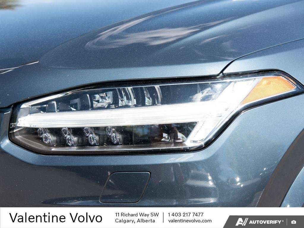 2023 Volvo XC90 thumb 10