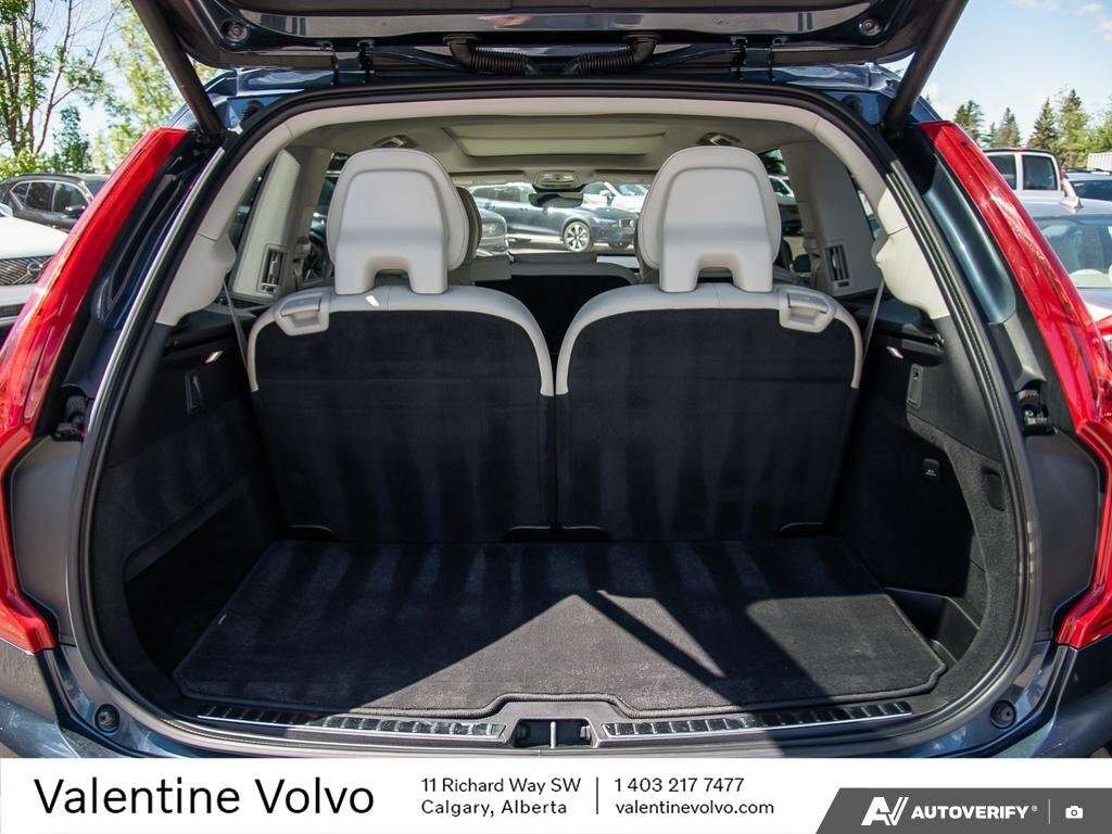 2023 Volvo XC90 thumb 11