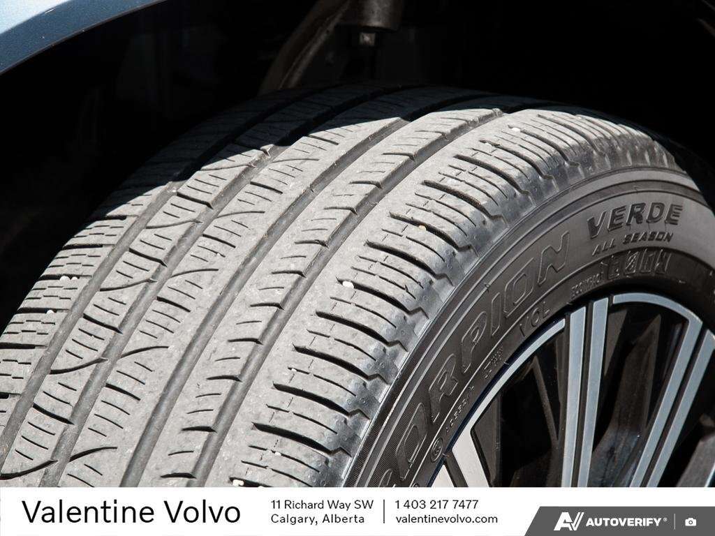 2023 Volvo XC90 thumb 7