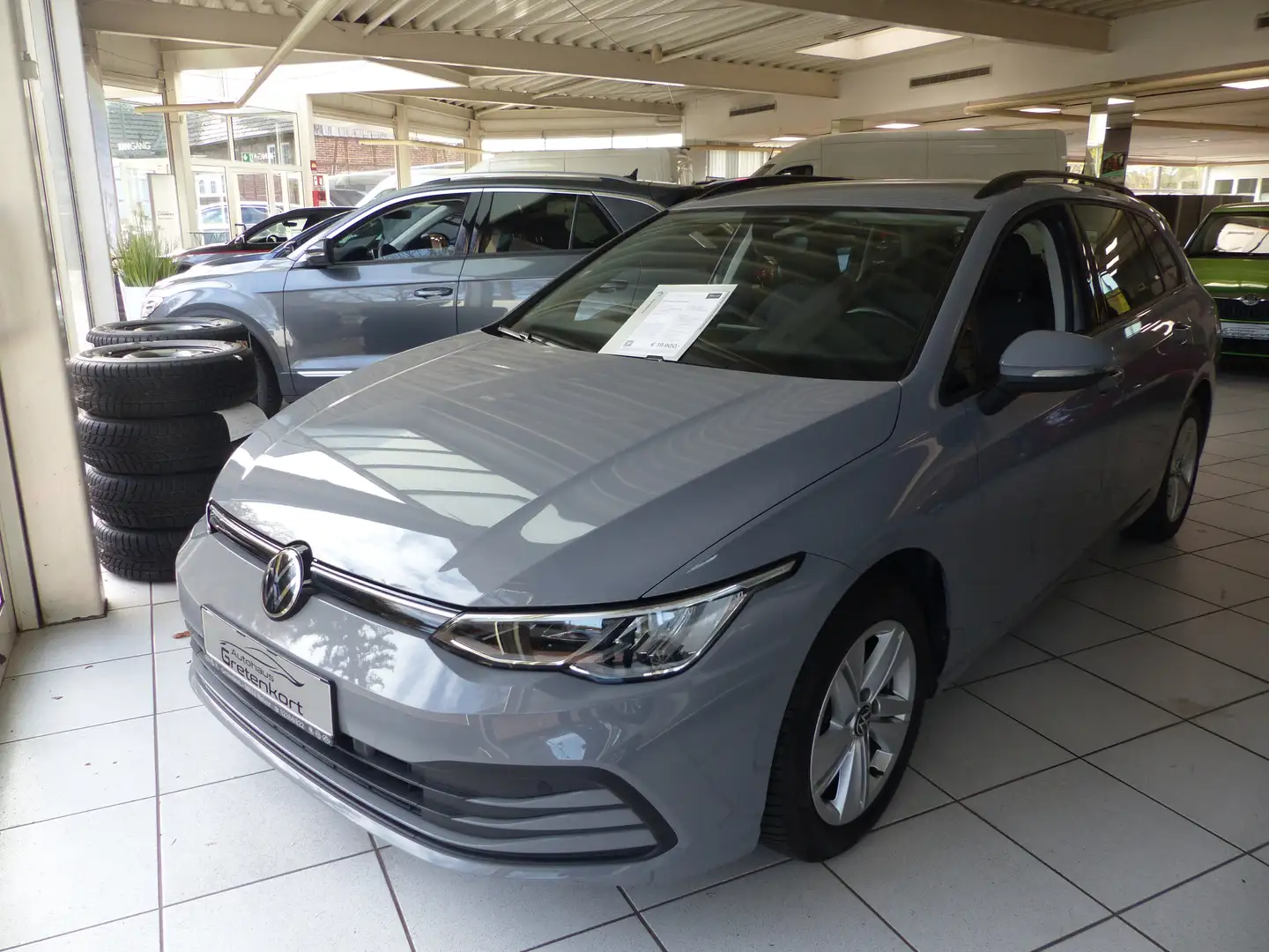 Volkswagen Golf Variant Life Grau - 1