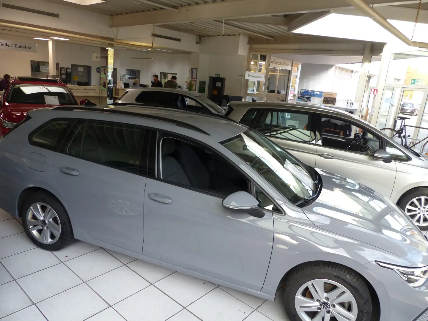 Volkswagen Golf Variant Life Grau - 2