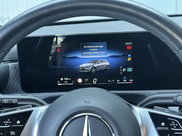 Mercedes-Benz A view 15