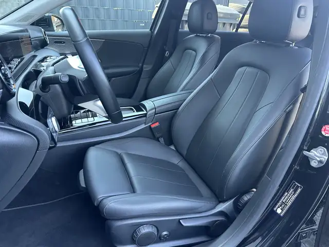 Mercedes-Benz A view 10