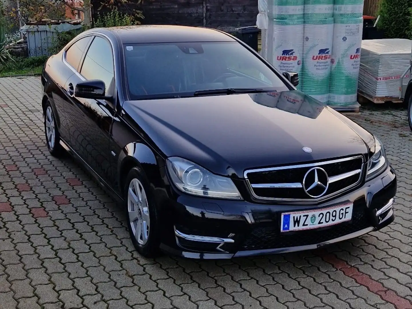 Mercedes-Benz C 180 C 180 CGI BlueEfficiency (204.349) Schwarz - 1