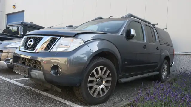Nissan Navara Navara 3.0 dCi V6 4x4 " MOTOR PROBLEEM"