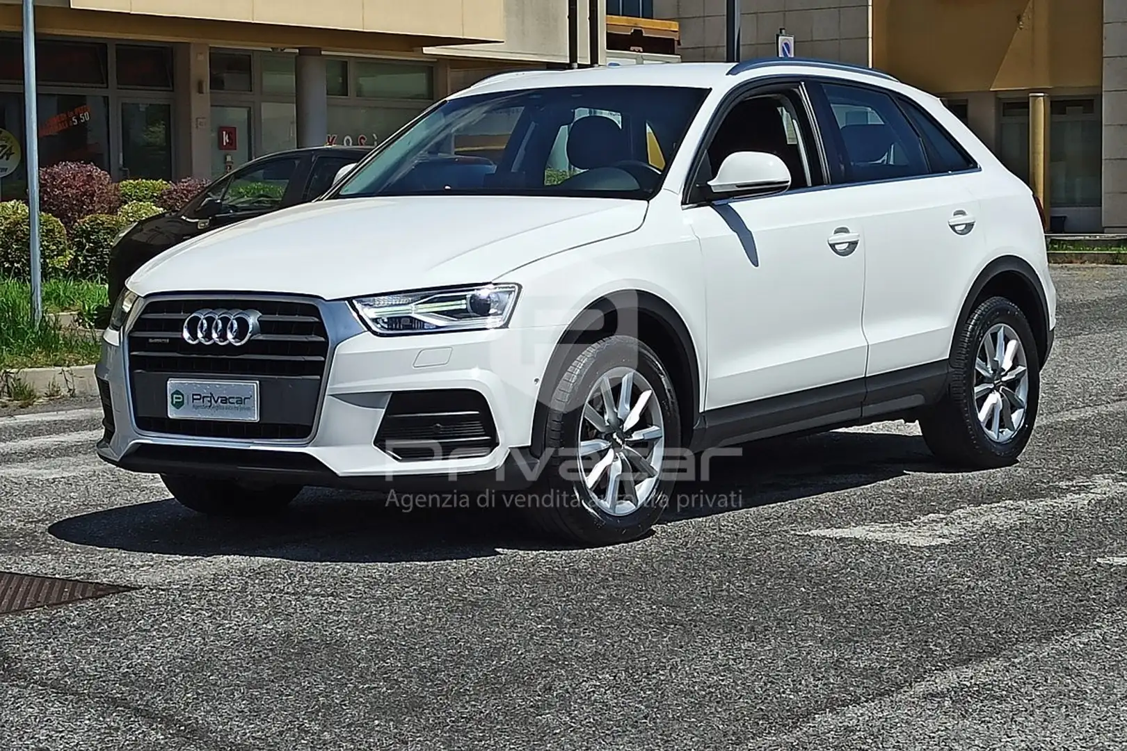 Audi Q3 2.0 TDI 150 CV quattro S tronic Business KM CERTIF Blanc - 1