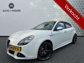 1.7 TBi Quadrifoglio Verde 19 inch Leer