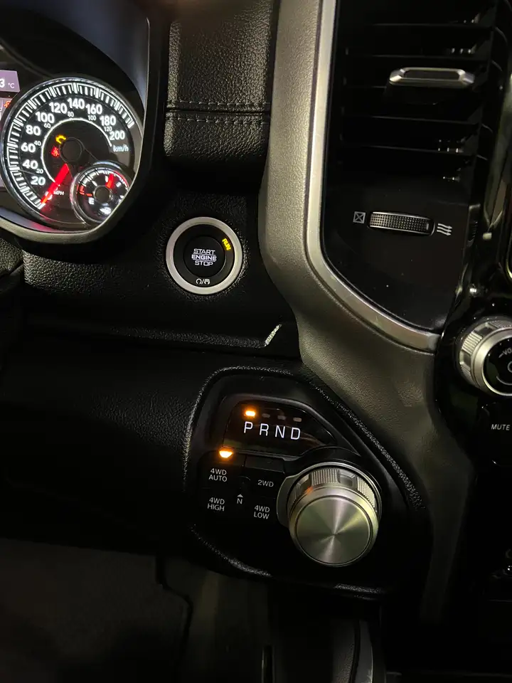 Dodge RAM 2021 — фото 10