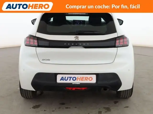 Peugeot 208 view 5