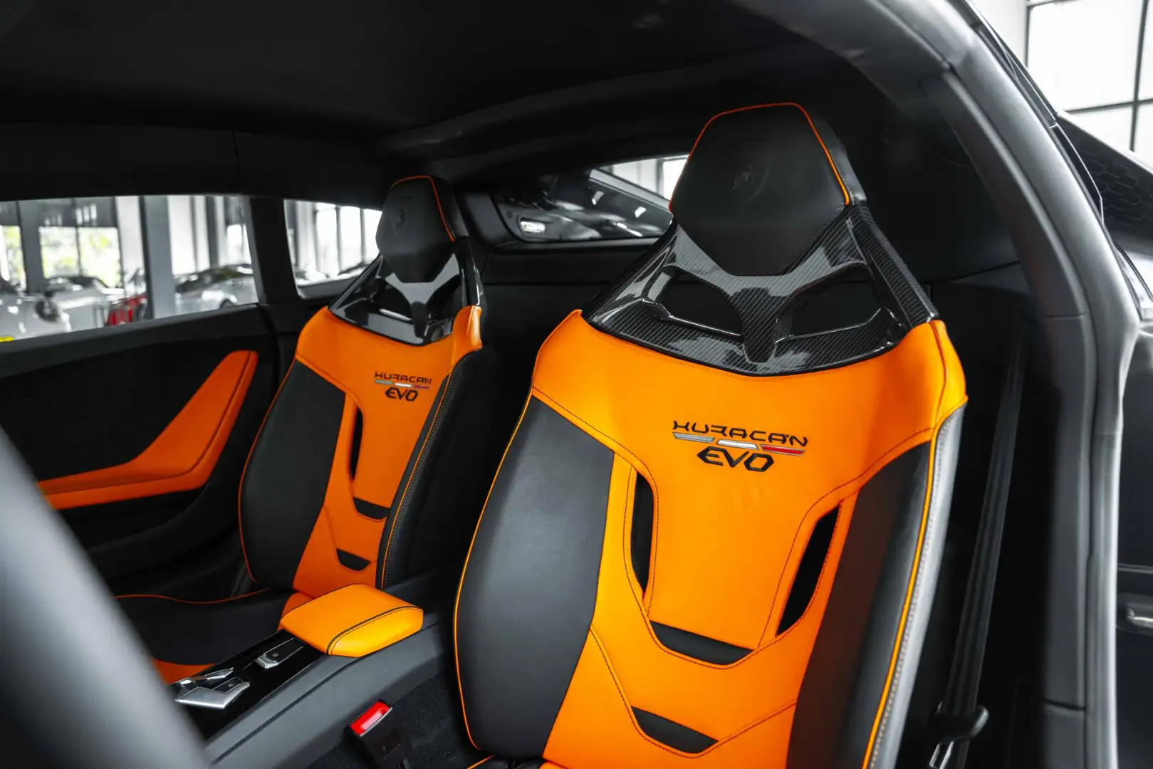 Lamborghini Huracán EVO RWD l Hermes interior l Matte black Wrapping | Bleu - 2