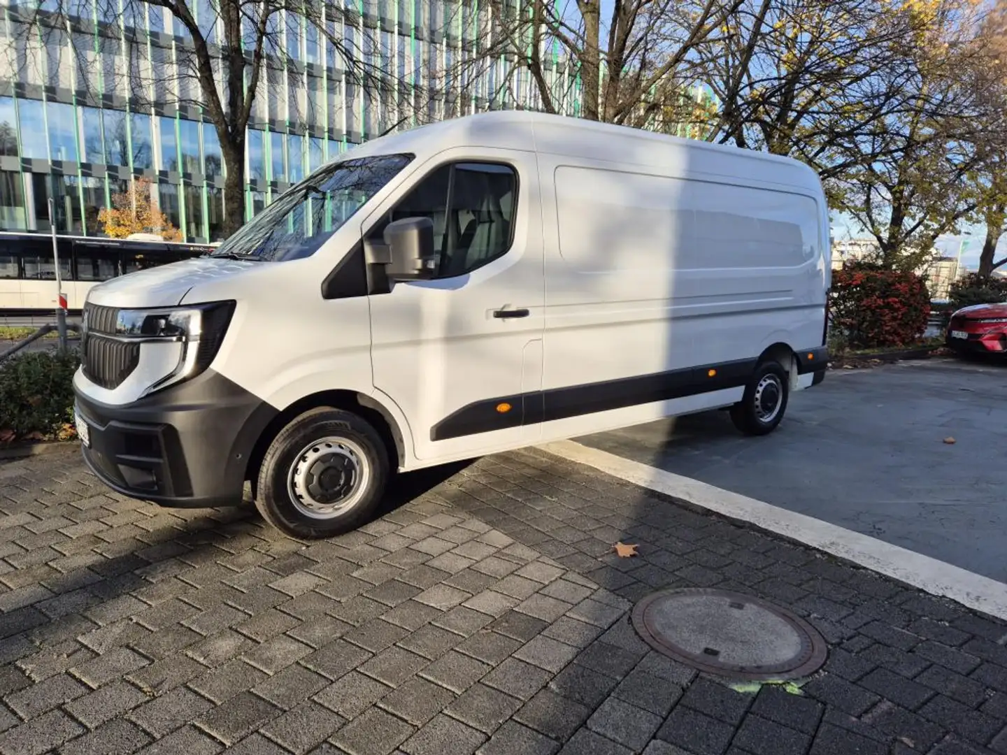 Renault Blue dCi 150 L3H2 VA Extra Weiß - 2