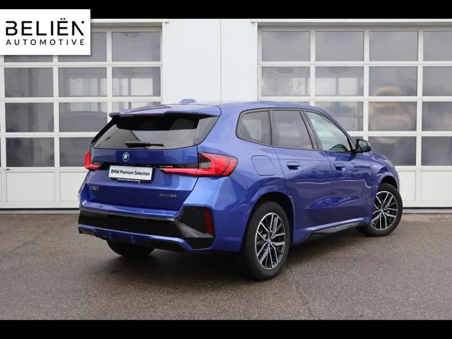 BMW iX1 iX1 20e Blau - 2