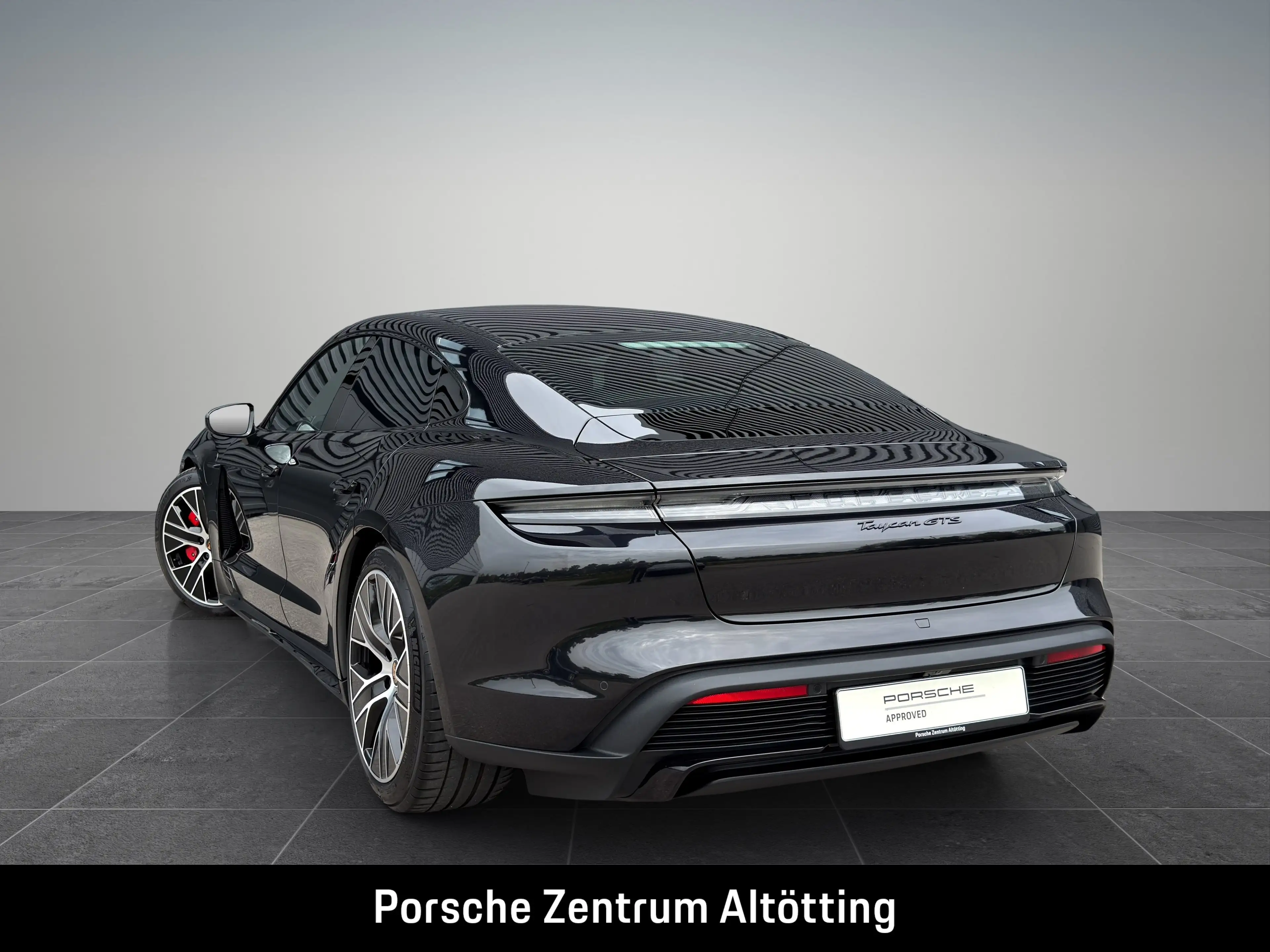 Porsche Taycan GTS | Hinterachslenkung | Surround View | — photo 4