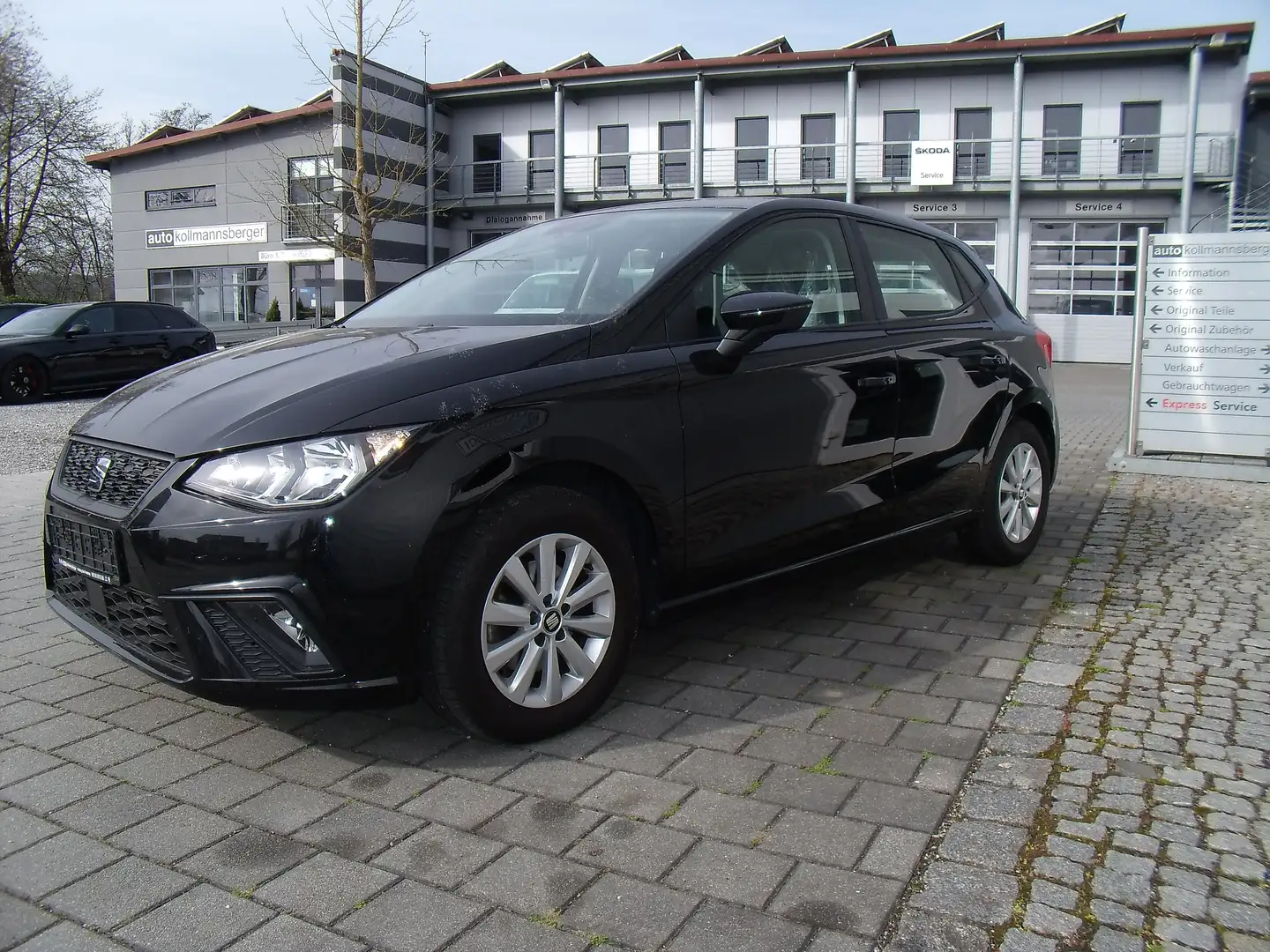 SEAT Ibiza Style Schwarz - 1